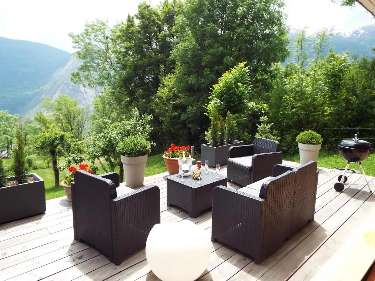 Апартаменты Gite Du Chalet Barnabas Relais Motards Saint-Martin-de-la-Porte Франция